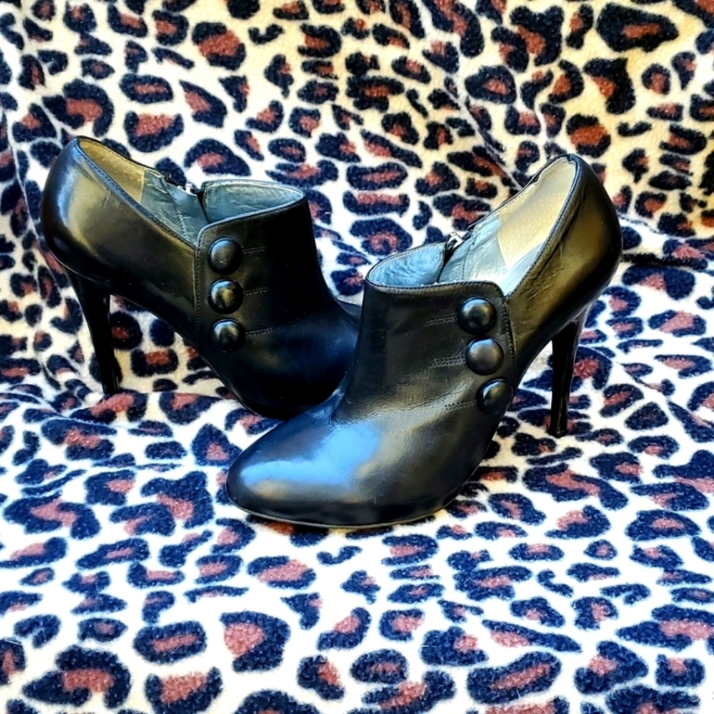 🌻Guess by Marciano Ankle Boots❤
